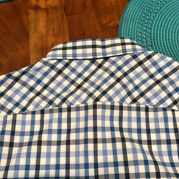 UNTUCKit Blue/Dark Blue Checked Shirt - Slim Fit - Sz L - Picture 9 of 9